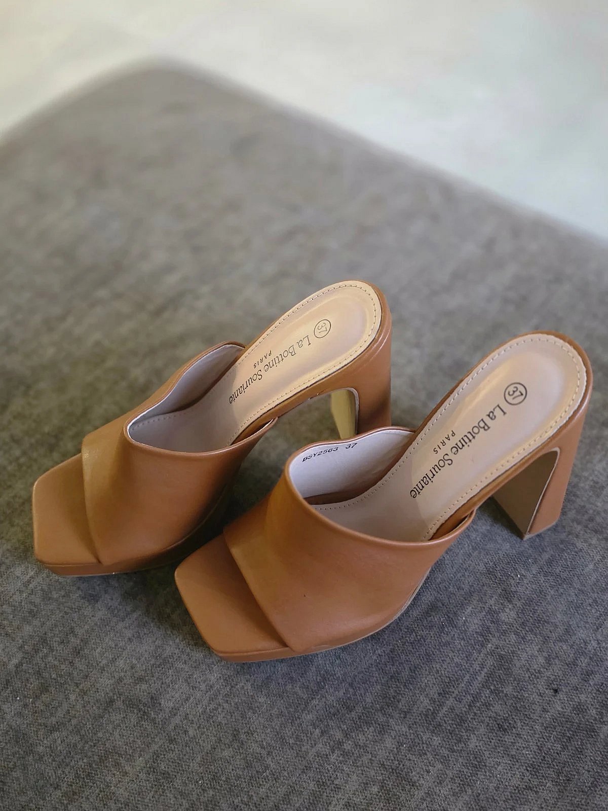 Open toe high heel mule, photo 2
