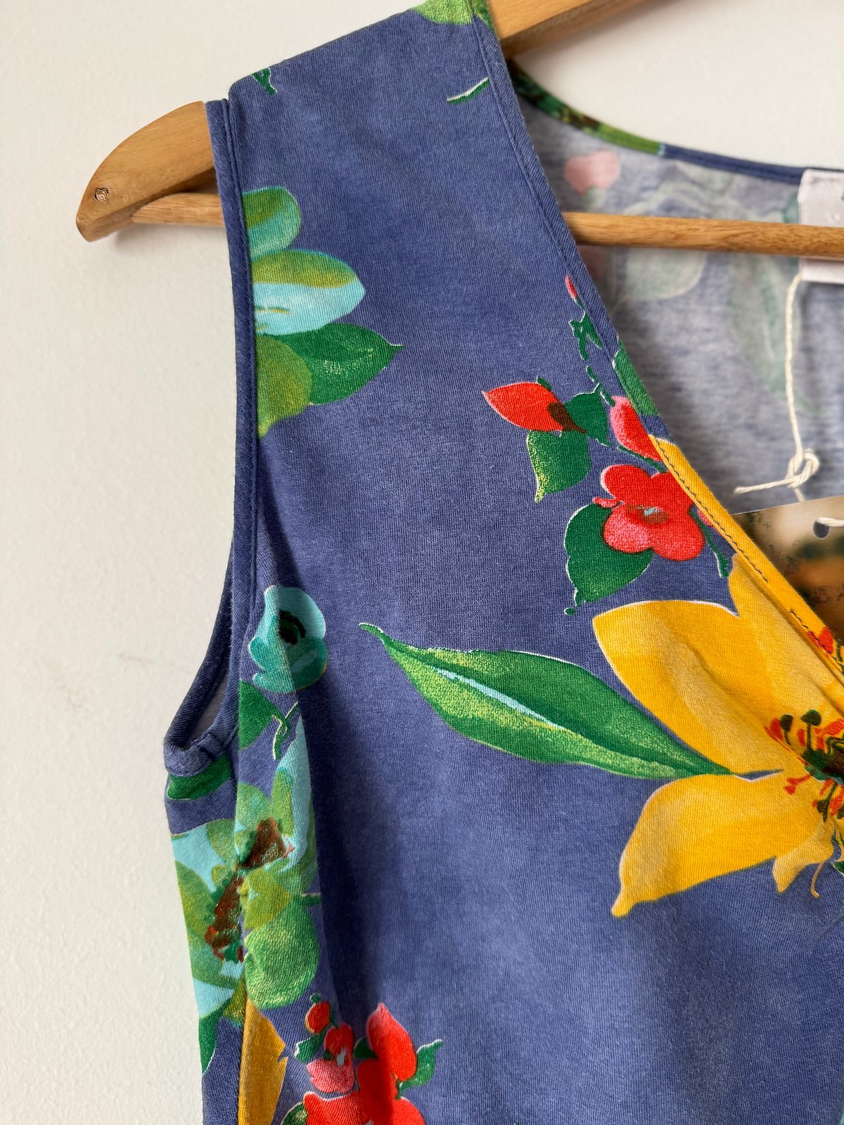 Floral Pattern Sleeveless Bodysuit, photo 3