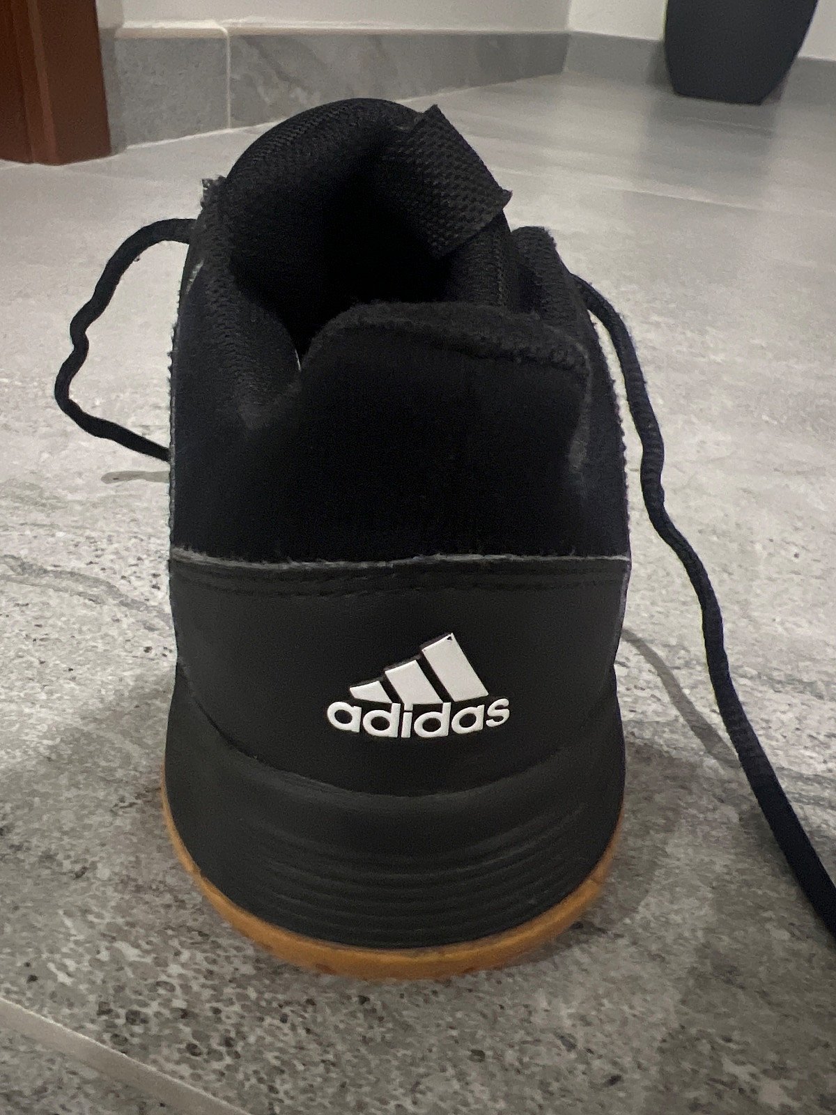 Adidas black indoor trainers, photo 6