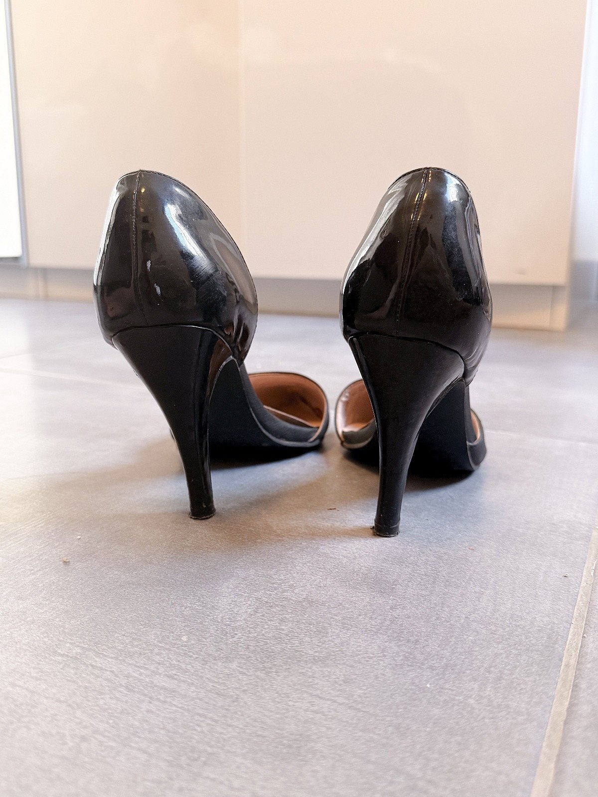 Black Pointed Toe High Heels, photo 2
