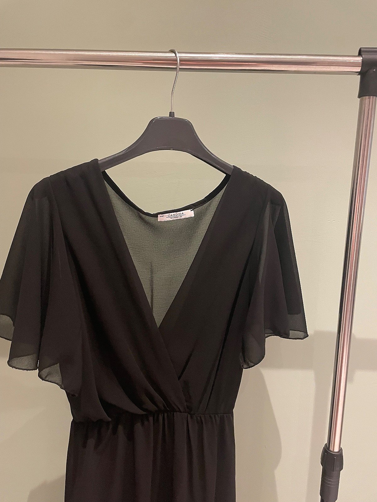 Black flutter sleeve midi dress, photo 3