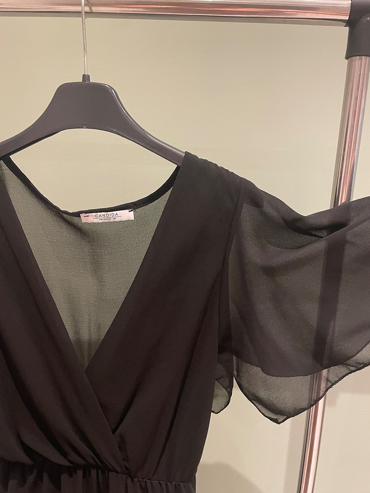 Black flutter sleeve midi dress, photo 4