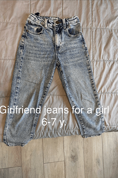 Girlfriend Jeans — pre-loved on Thrifted.mt