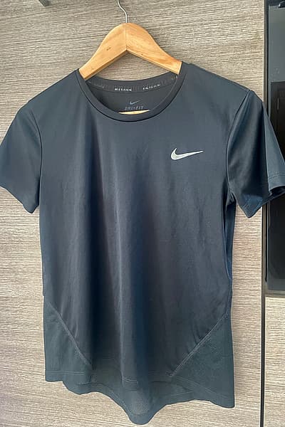 Nike Dri-FIT Running T-Shirt by Nike — pre-loved on Thrifted.mt