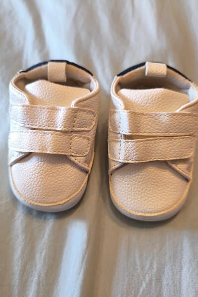 Baby white velcro soft shoes — pre-loved on Thrifted.mt