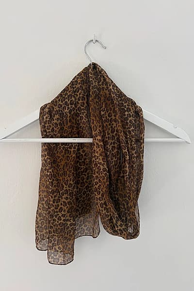 Leopard Print Lightweight Scarf — pre-loved on Thrifted.mt