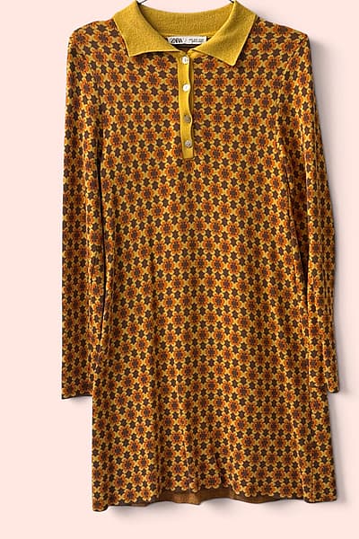 Zara 70-s geometric patterned collared knit dress by Zara — pre-loved on Thrifted.mt