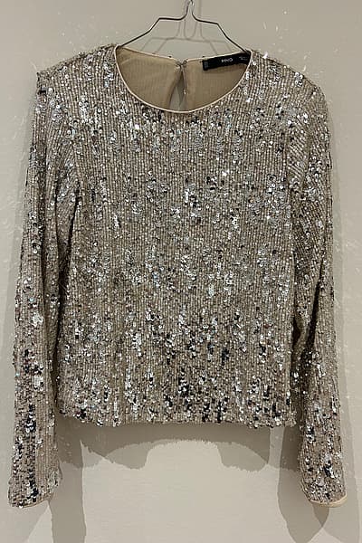 MNG Gold Sequin Long-Sleeve Top by Mango — pre-loved on Thrifted.mt
