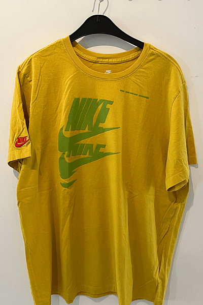 Graphic Logo Cotton T-Shirt by Nike — pre-loved on Thrifted.mt