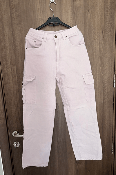 Light purple Cargo Pants  — pre-loved on Thrifted.mt