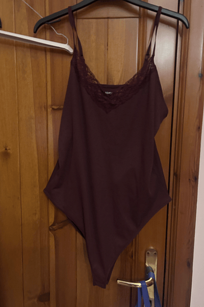 Burgundy Lace Trim Ribbed Bodysuit by Kiabi — pre-loved on Thrifted.mt