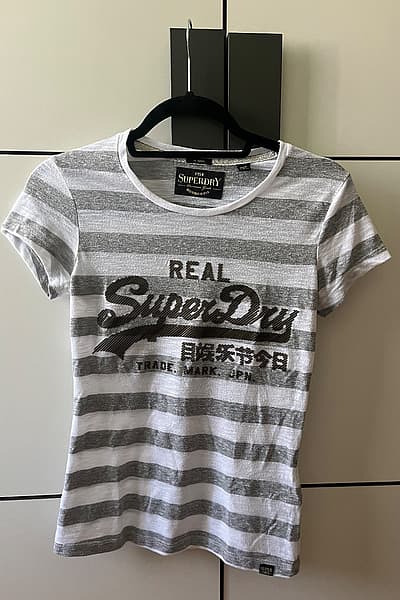 Superdry striped graphic logo t-shirt by Superdry — pre-loved on Thrifted.mt