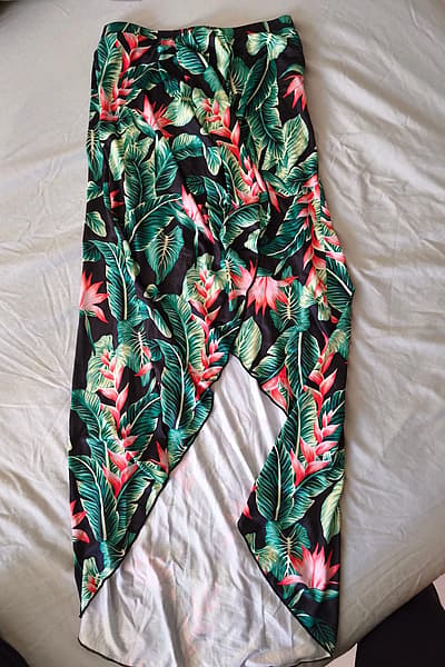 Tropical Print High-Low Skirt by Shein — pre-loved on Thrifted.mt