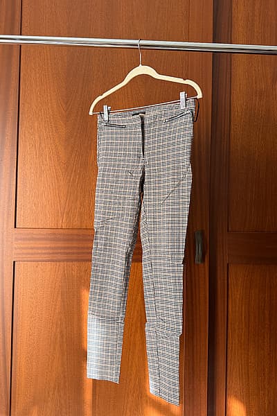 New Look Brown-Black Pants — pre-loved on Thrifted.mt