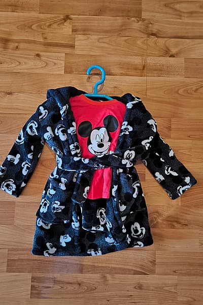 Mickey Mouse pyjama set by Disney — pre-loved on Thrifted.mt