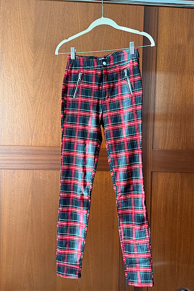 Tally Weijl Checkered Leggings — pre-loved on Thrifted.mt