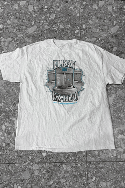 White Graphic Print T-Shirt by H20 — pre-loved on Thrifted.mt
