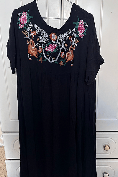 Black Embroidered Floral Smock Dress by Shein — pre-loved on Thrifted.mt