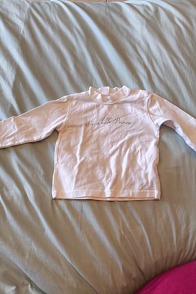 Baby white long sleeve top by ellepi — pre-loved on Thrifted.mt