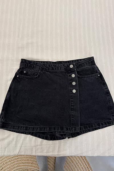 Black Denim Skort by Trendyol — pre-loved on Thrifted.mt
