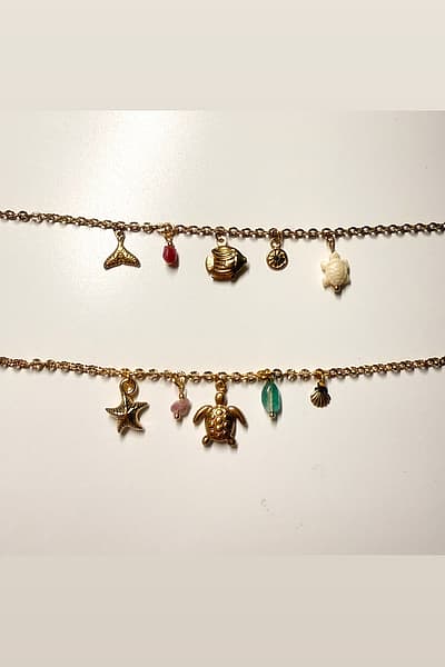HANDMADE Gold Tone Ocean Charm bracelets — pre-loved on Thrifted.mt