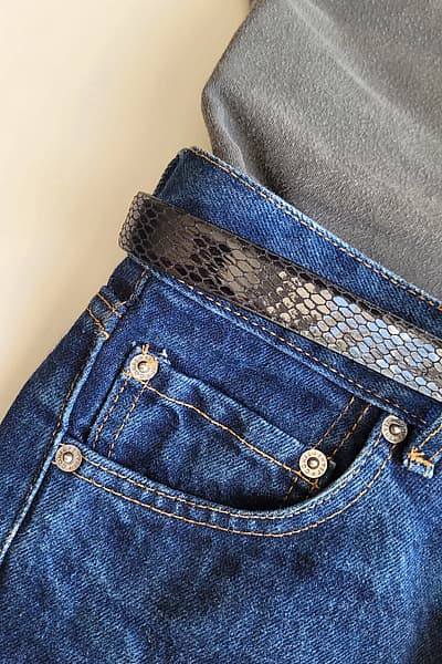 Snake Effect Leather Belt — pre-loved on Thrifted.mt