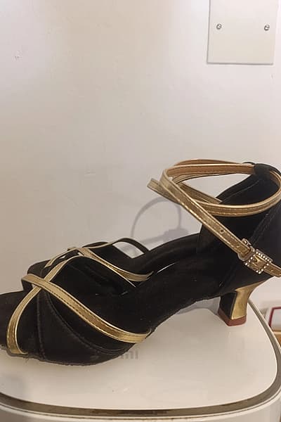 Women’s Black Latin Dance Shoes — pre-loved on Thrifted.mt