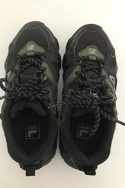 FILA Chunky Sneakers Black & Khaki by Fila — pre-loved on Thrifted.mt