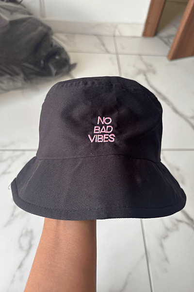 Black No Bad Vibes Bucket Hat — pre-loved on Thrifted.mt
