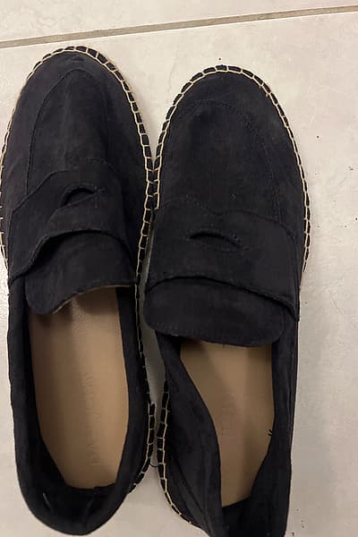 Dan John loafers by Dan john — pre-loved on Thrifted.mt