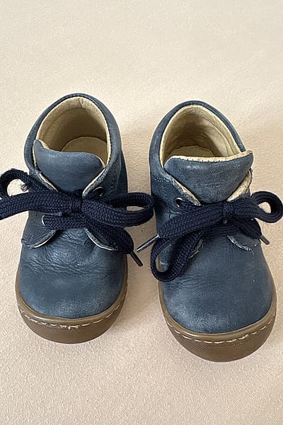 Bobbi Shoes Navy Leather baby size 21 by Bobbi Shoes — pre-loved on Thrifted.mt