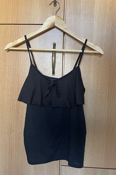 Kiabi top — pre-loved on Thrifted.mt