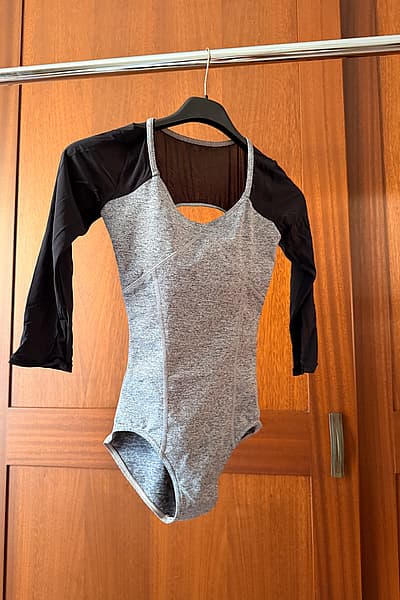 Dancewear Black-Grey Leotard — pre-loved on Thrifted.mt