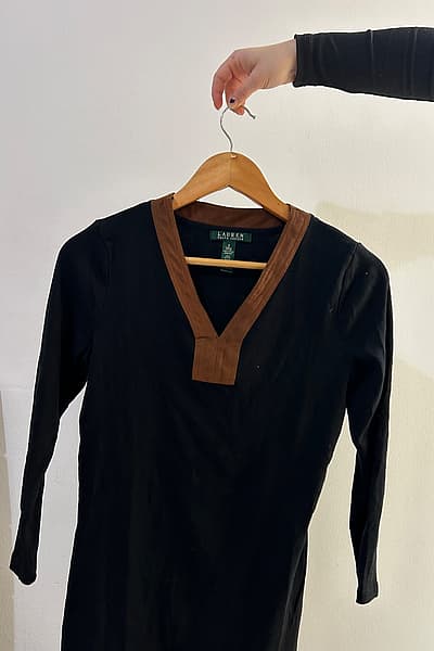 Lauren Ralph Lauren contrast top by Lauren Ralph Lauren — pre-loved on Thrifted.mt