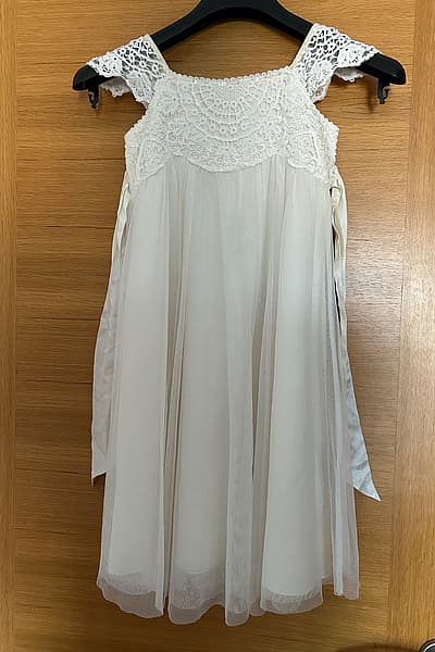 Monsoon Cream Lace Tulle Dress by Monsoon — pre-loved on Thrifted.mt