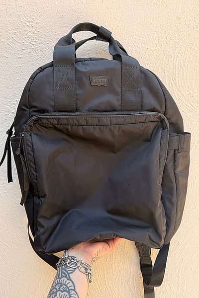 Levi's backpack by Levi's — pre-loved on Thrifted.mt