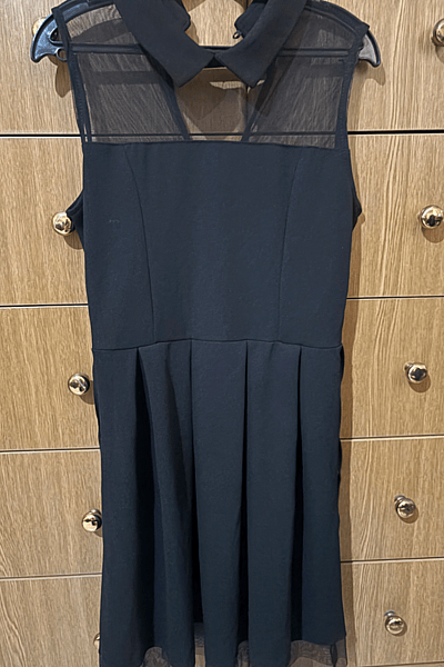 Black Mesh Back Tie Dress — pre-loved on Thrifted.mt