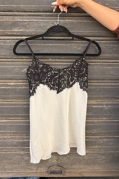 White lace trim camisole top by Candida — pre-loved on Thrifted.mt
