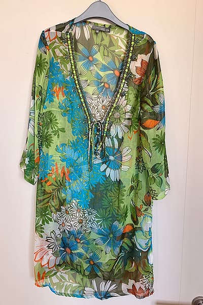 Floral Beaded Tunic Cover-up by Veritas — pre-loved on Thrifted.mt