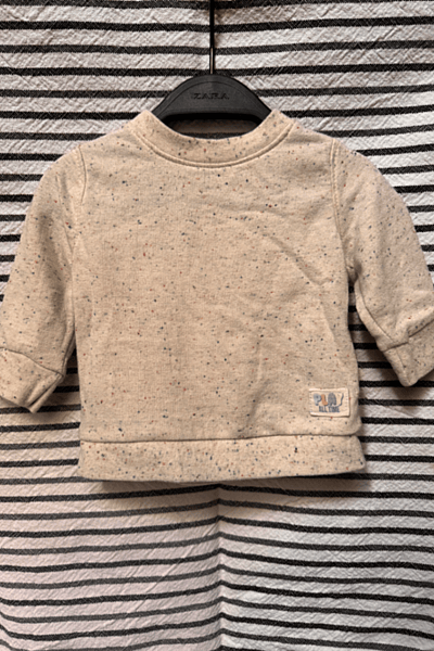 Speckled Cream Long Sleeve Sweatshirt by Ergee — pre-loved on Thrifted.mt