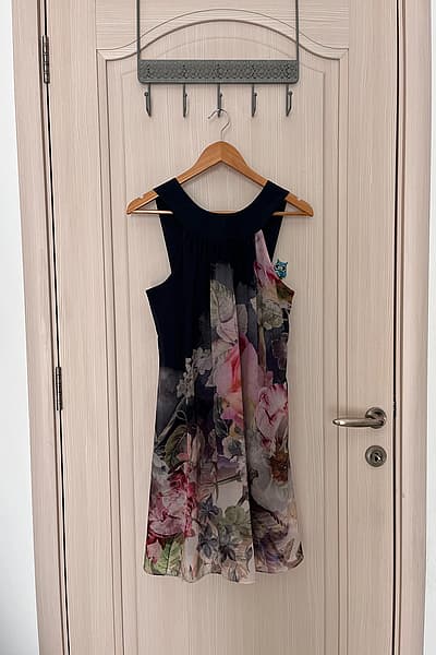 Ted Baker Floral Sleeveless Dress by Ted Baker — pre-loved on Thrifted.mt