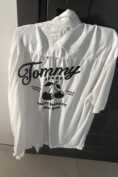 White Logo Overshirt by Tommy Jeans — pre-loved on Thrifted.mt