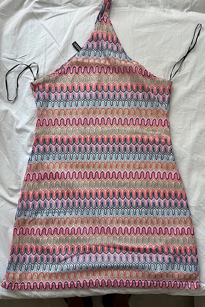 H&M Wavy Print Mini Dress by H&M — pre-loved on Thrifted.mt