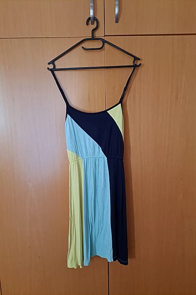 Forever21 Vintage Colour block summer cami dress — pre-loved on Thrifted.mt