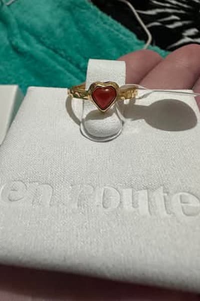 En Route Lover Girl Ring by En Route — pre-loved on Thrifted.mt