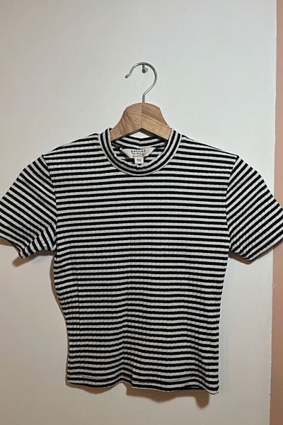 Striped Ribbed Mock Neck Top by Petites — pre-loved on Thrifted.mt