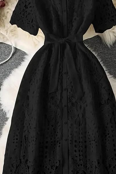 Black elegant lace midi dress — pre-loved on Thrifted.mt