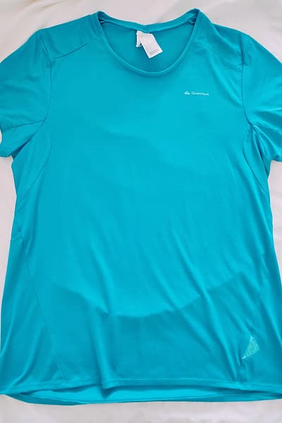 Quechua Teal Blue Active T-shirt — pre-loved on Thrifted.mt