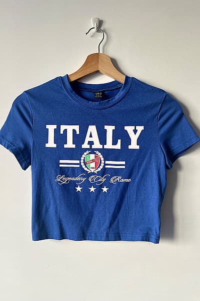 Blue Italy Graphic Crop Top by SHEIN — pre-loved on Thrifted.mt