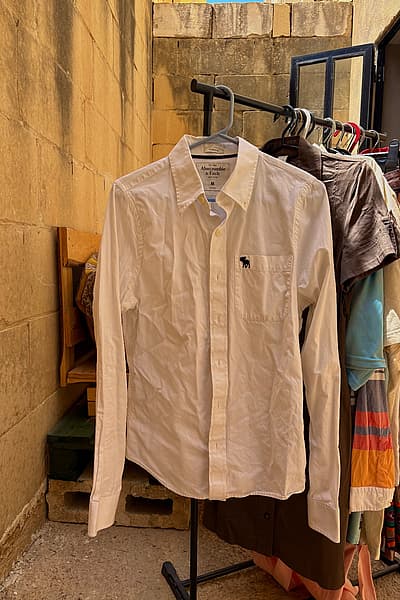 Classic White Cotton Shirt by Abercrombie & Fitch — pre-loved on Thrifted.mt